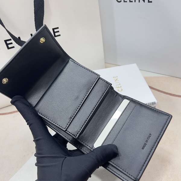 超激安ブランド財布偽物素材ディテール